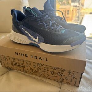 Nike Trail Sneakers in Dark Blue and White